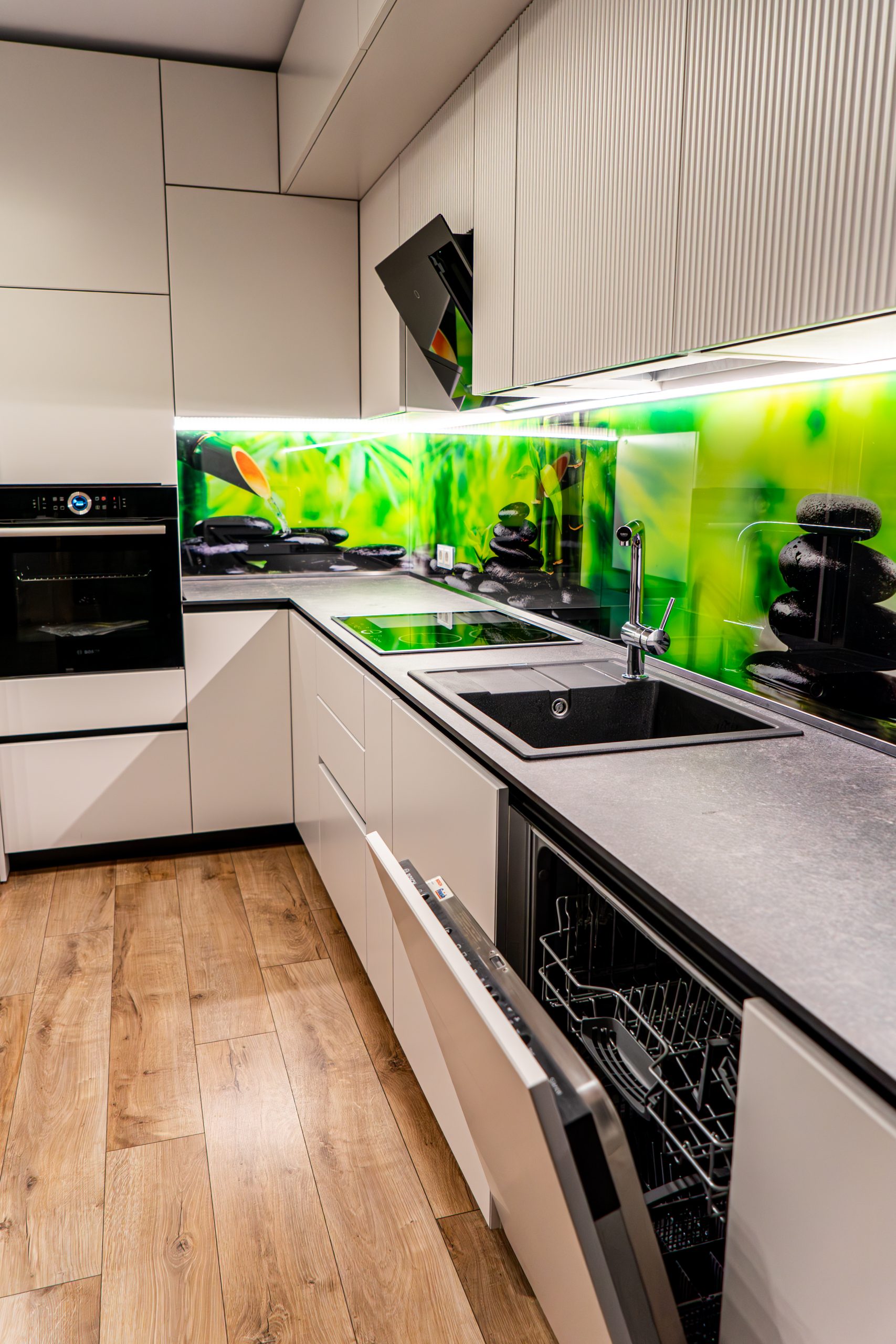 _DSC0124-Enhanced-NR _DSC0124-Enhanced-NR